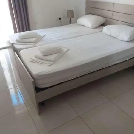 Don Mikiel Rua 4 * Sliema
